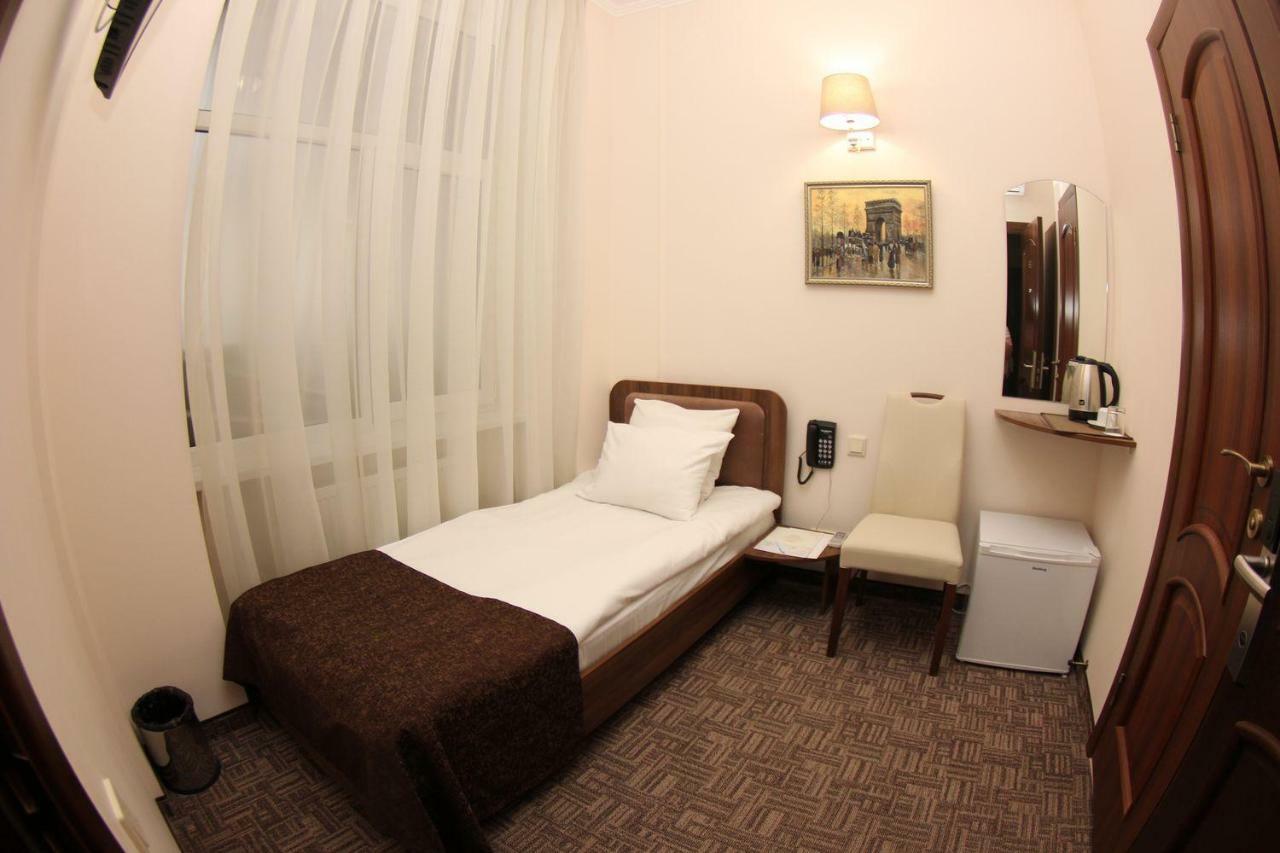 אודסה Hotel 52 מראה חיצוני תמונה